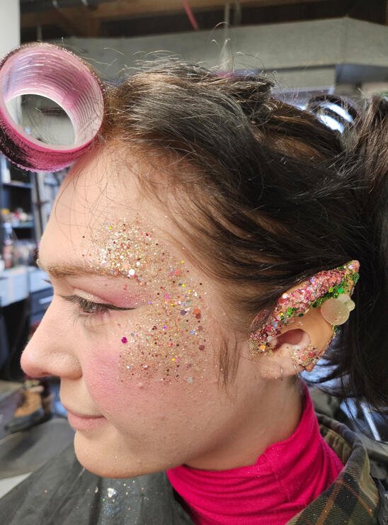 Performer Elf